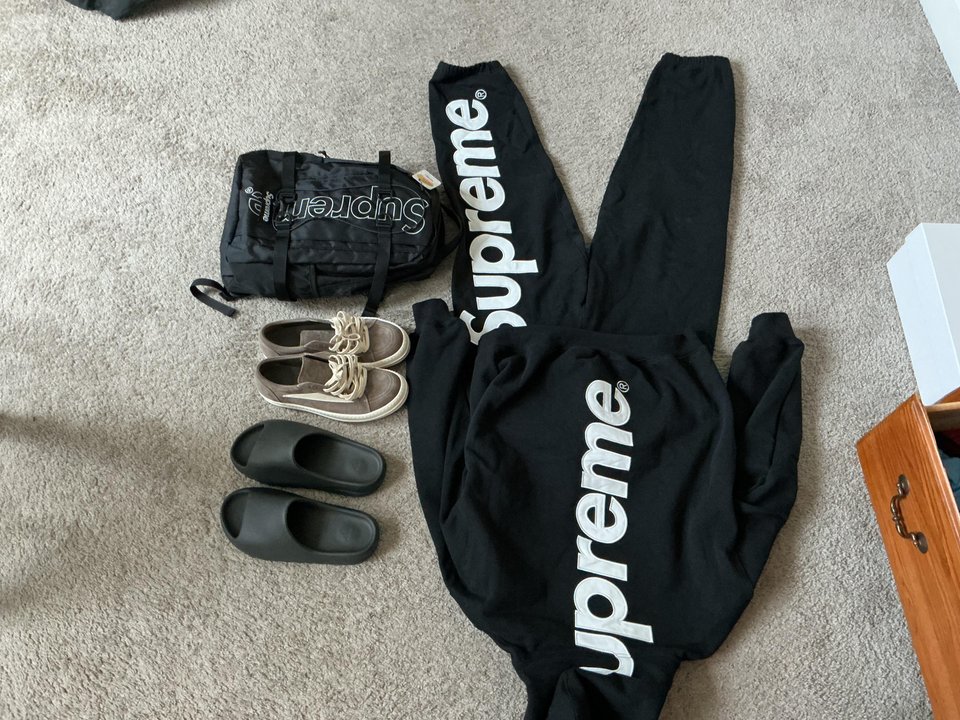 First photo from the linked Reddit post