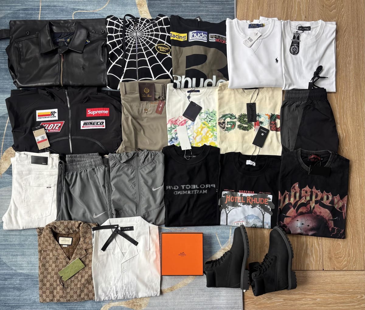 First photo from the linked Reddit post